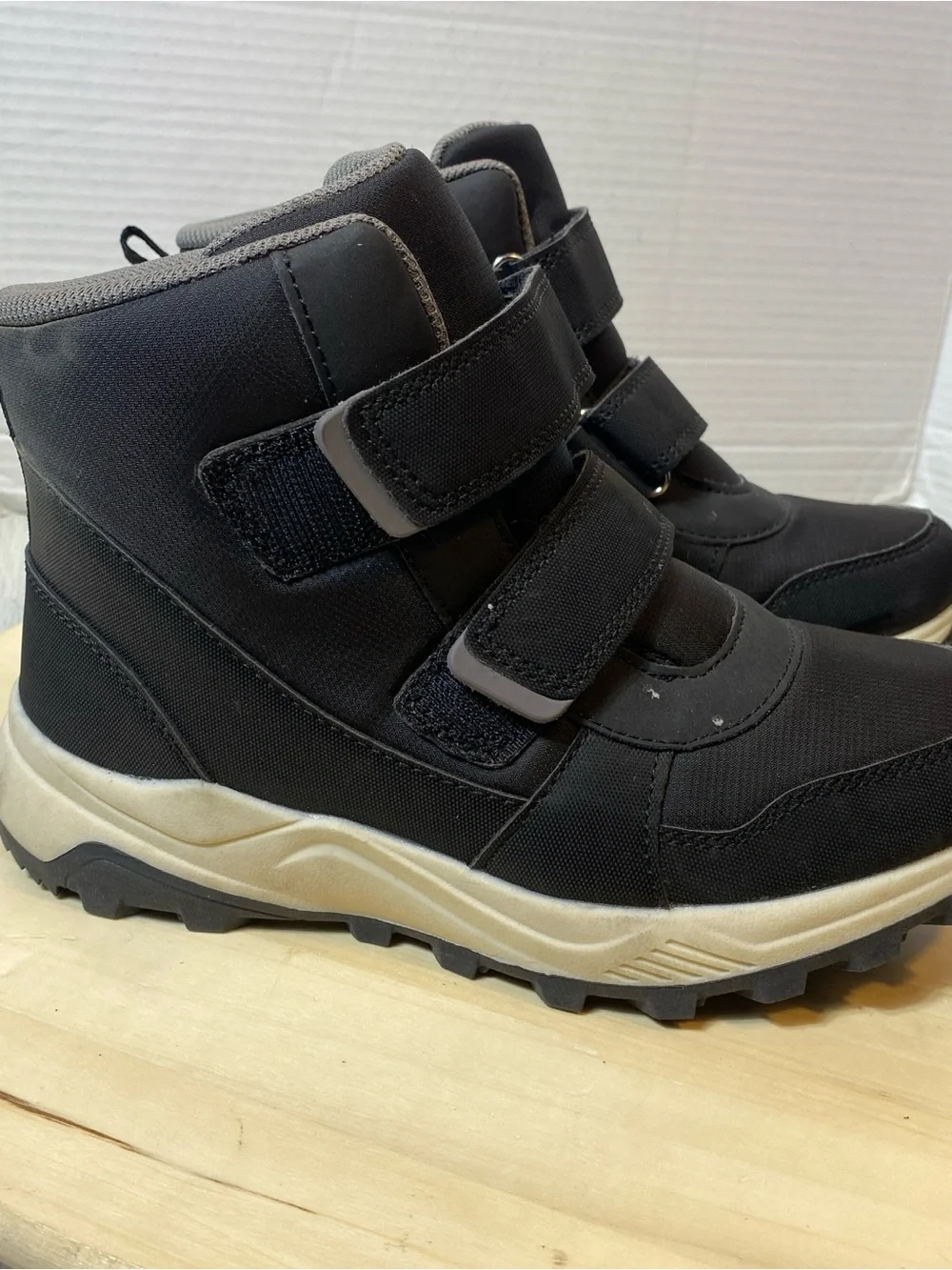 Target All in Motion Kids Winter Snow Boots Size 3 Black Thermolite Insulated